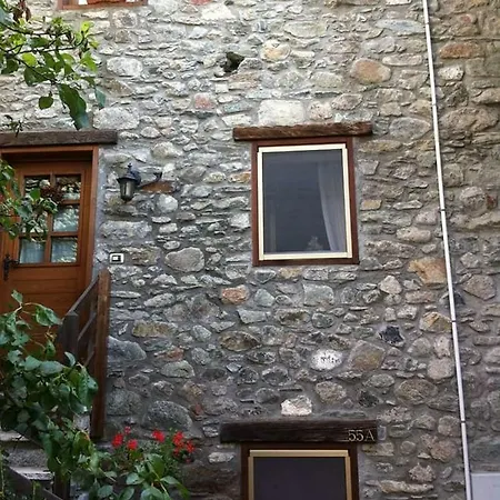 Casa Монжове